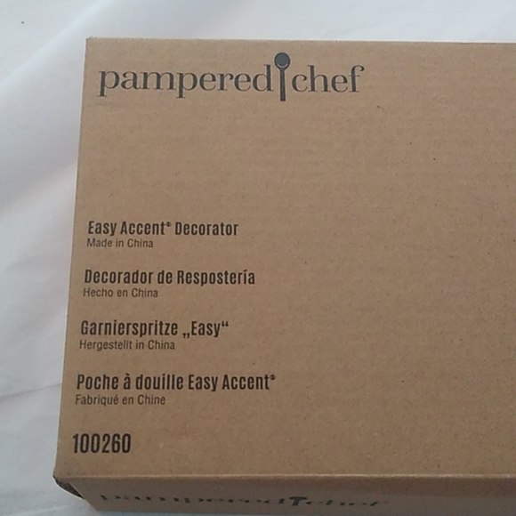 Pampered Chef Easy Accent Decorator NIB 100260 - Picture 4 of 4